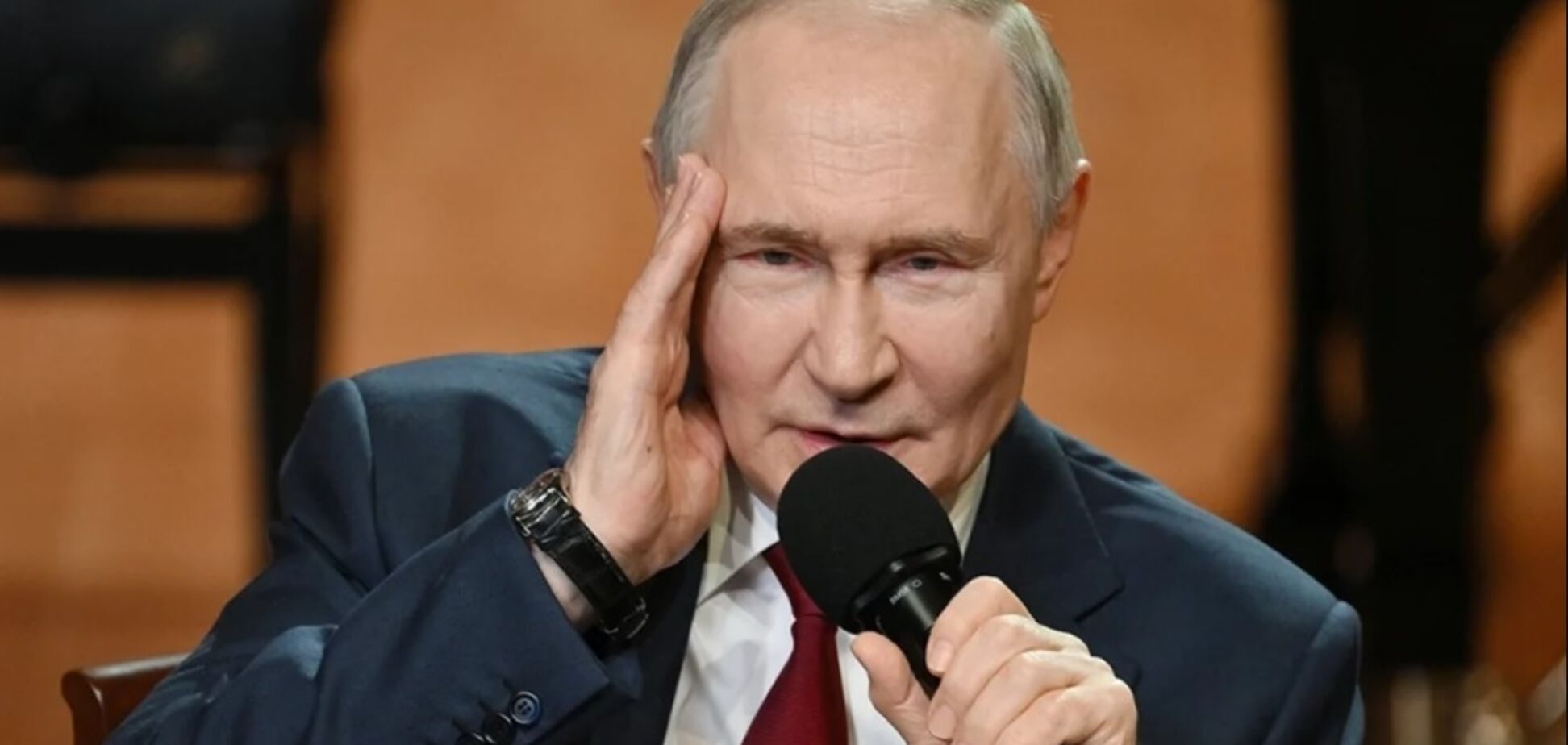 Путін живе у 'теплій ванні', читаючи позитивні папочки: Олексій Мельник назвав головну проблему Кремля в Україні
