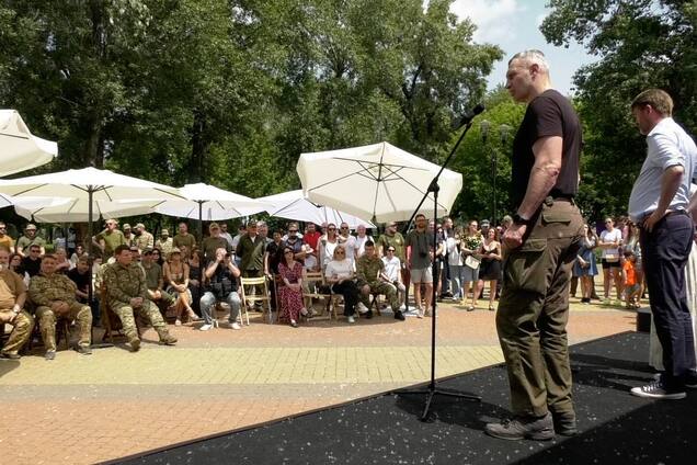Віталій Кличко відвідав захід, присвячений підтримці ветеранів, ветеранок, їхніх родин та нагородив учасників